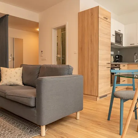 Apartmán P23 *